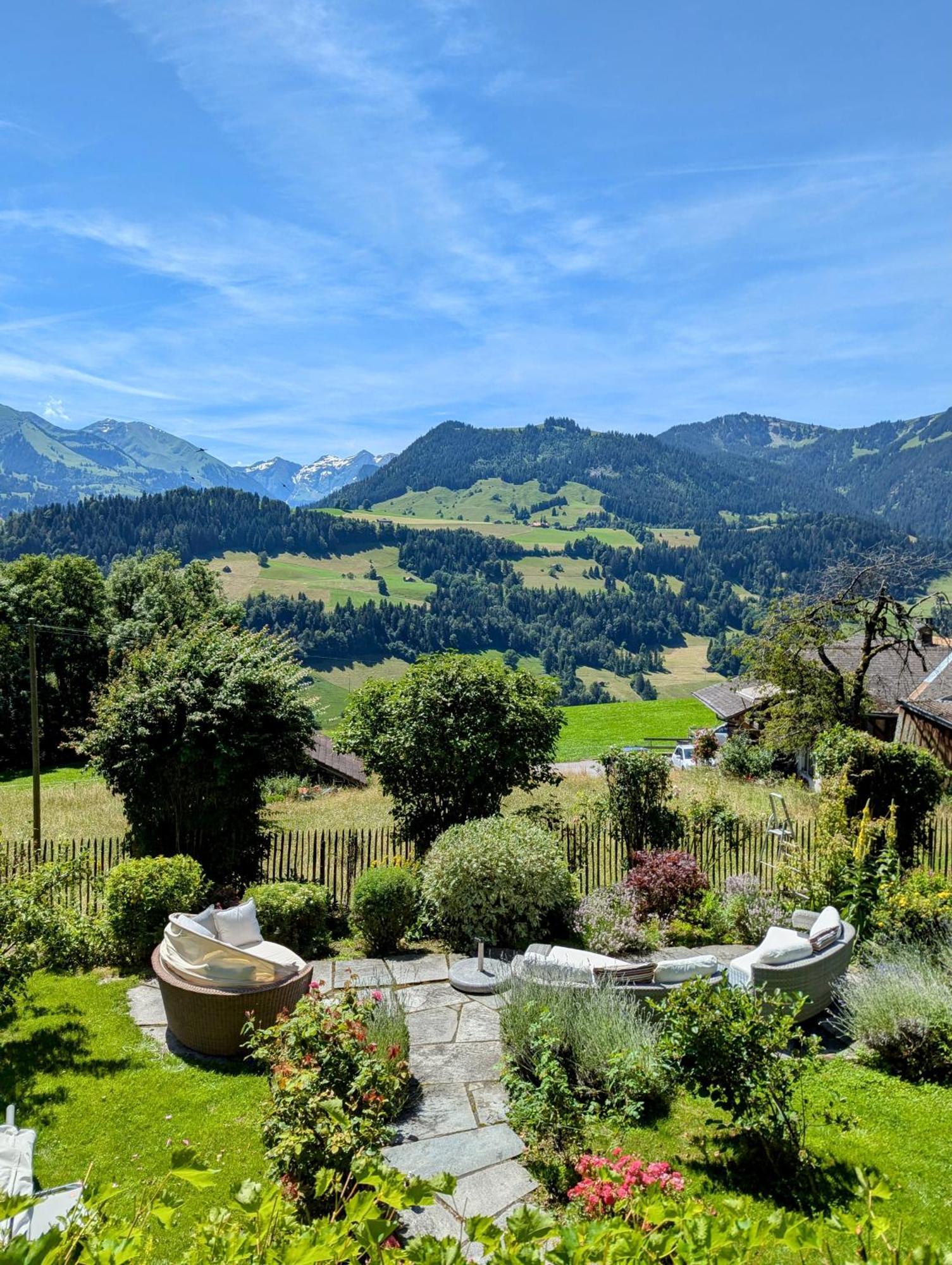 Swiss Mountain-Valley View Lodge Erlenbach im Simmental ภายนอก รูปภาพ